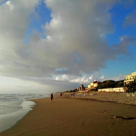 Villa Emilia Marina di Castagneto Carducci Eksteriør bilde